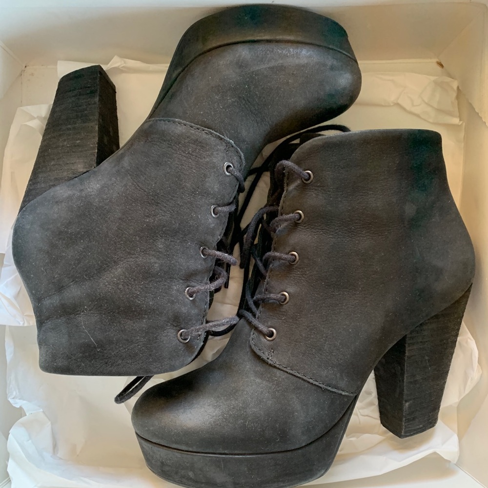 Steve Madden booties -Size 8.5